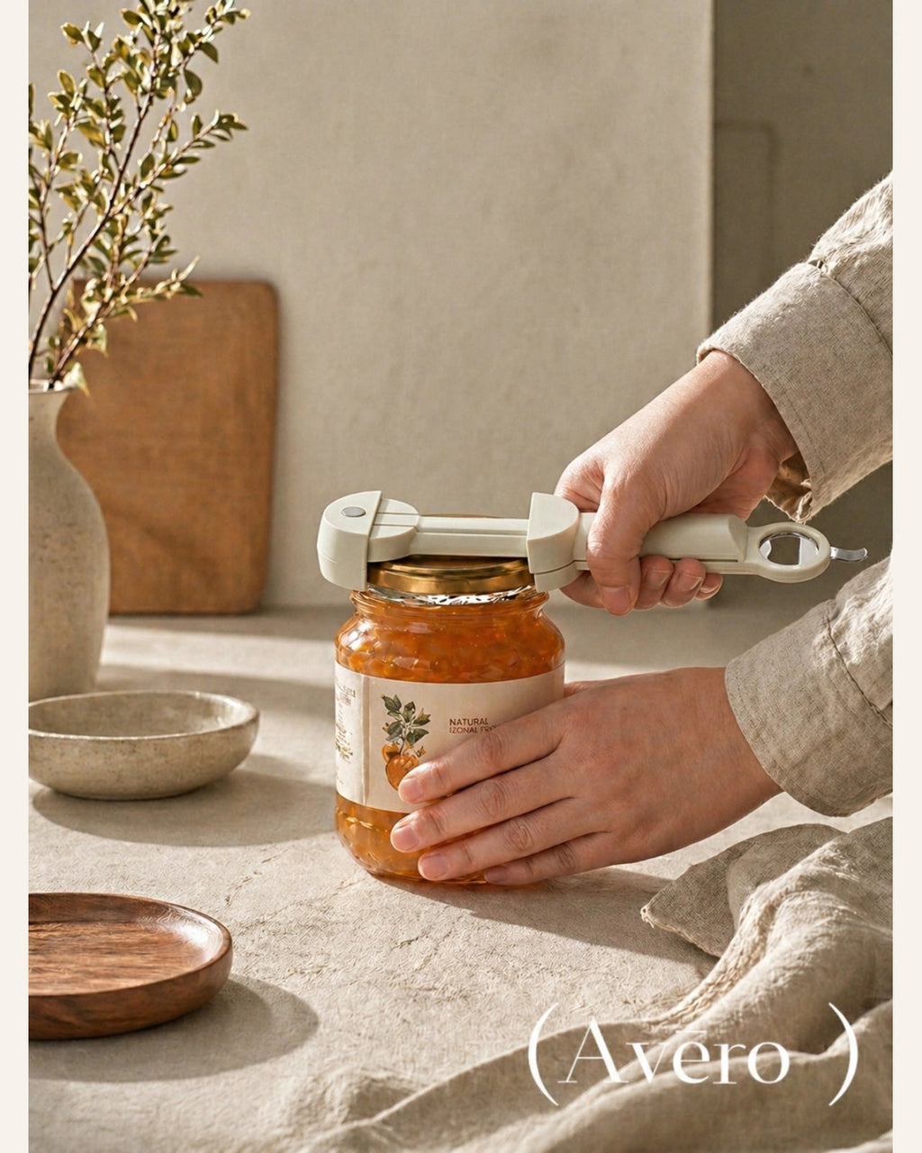 Telescopic jar opener with magnetic fridge storage