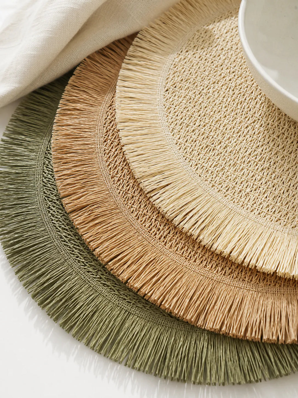 Round Woven Paper Placemat with Fringed Edge – Camel, Beige, Green